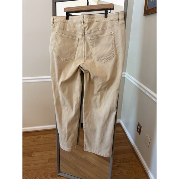 Lane Bryant Signature Fit Relaxed Straight Jeans Size 22 Tan Mid Rise Stretch - Picture 2 of 3